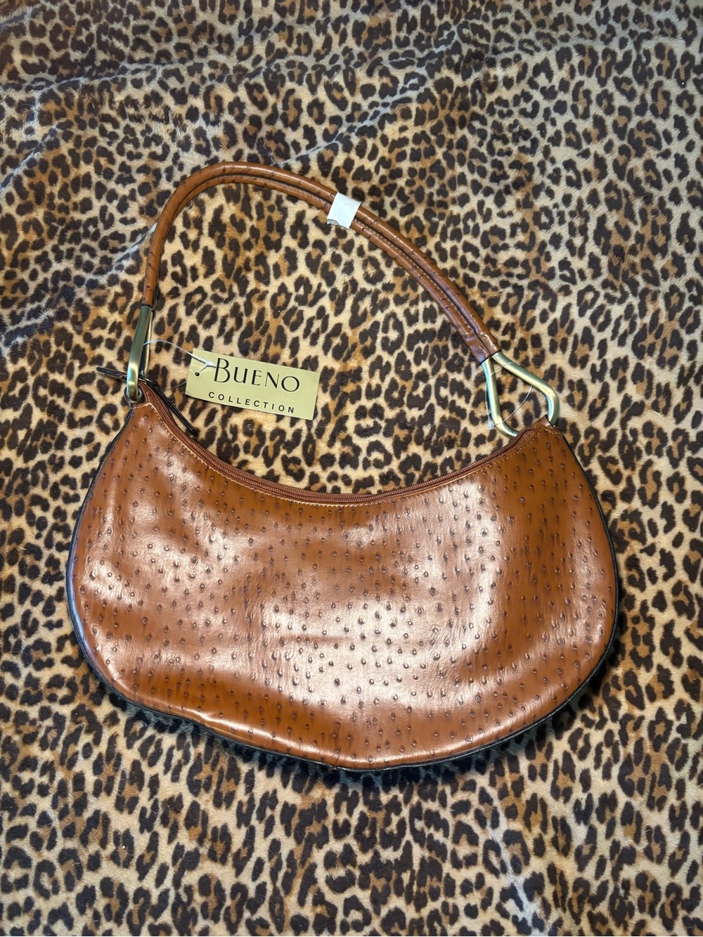 Bueno Classic Tan Shoulder Bag with Textured Finish